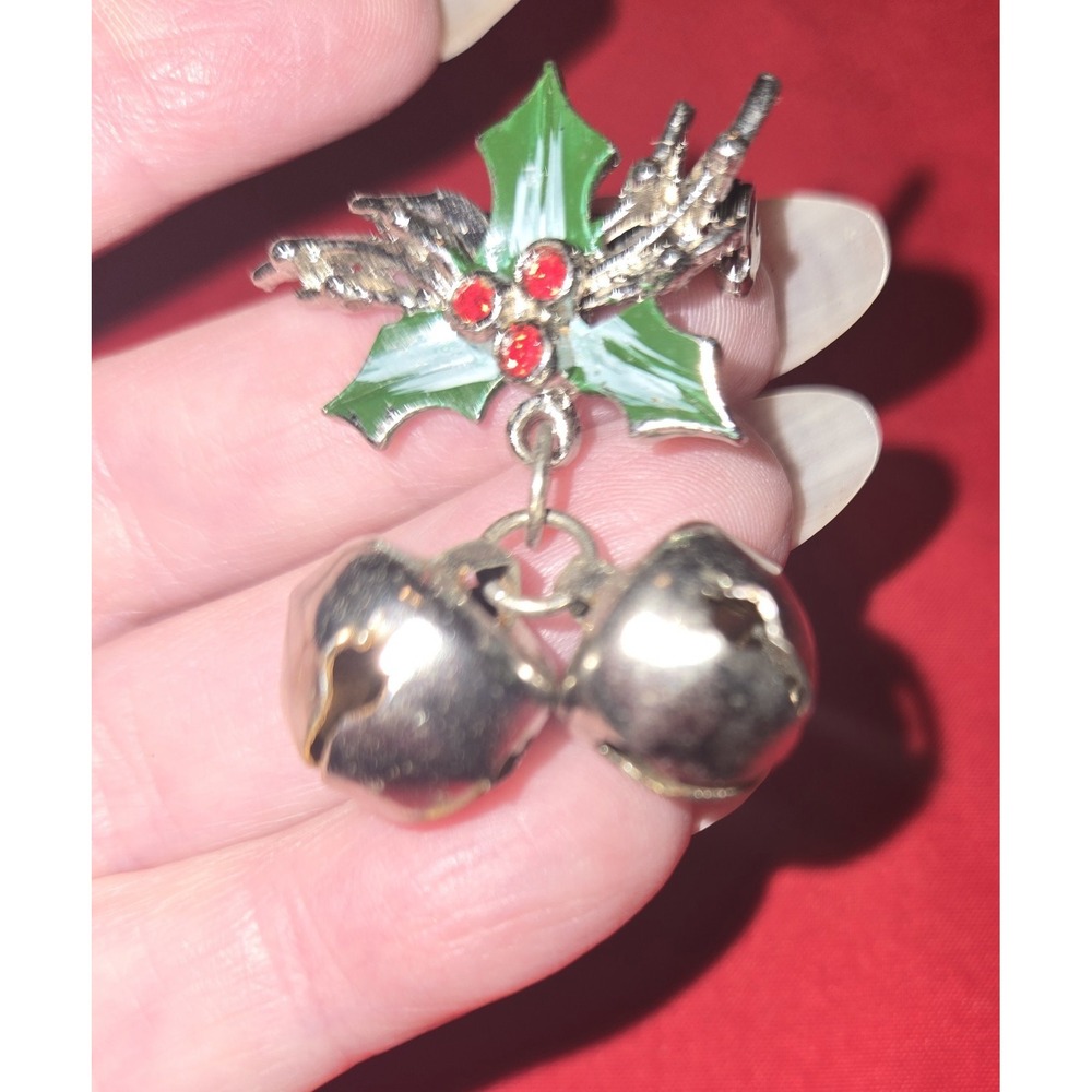 Cute! Vintage Holly Leaf Jingle Bell Brooch Pin Red Rhinestone Berries Christmas